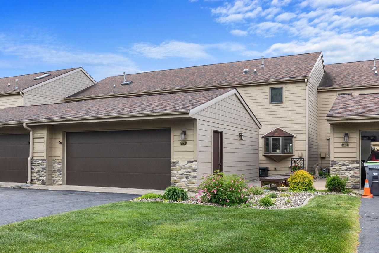 3328 Bayside COURT