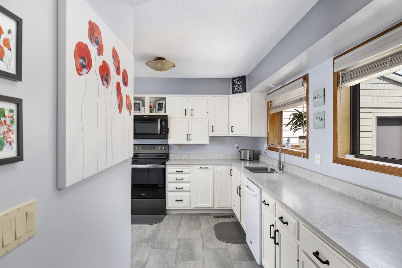 3328 Bayside COURT