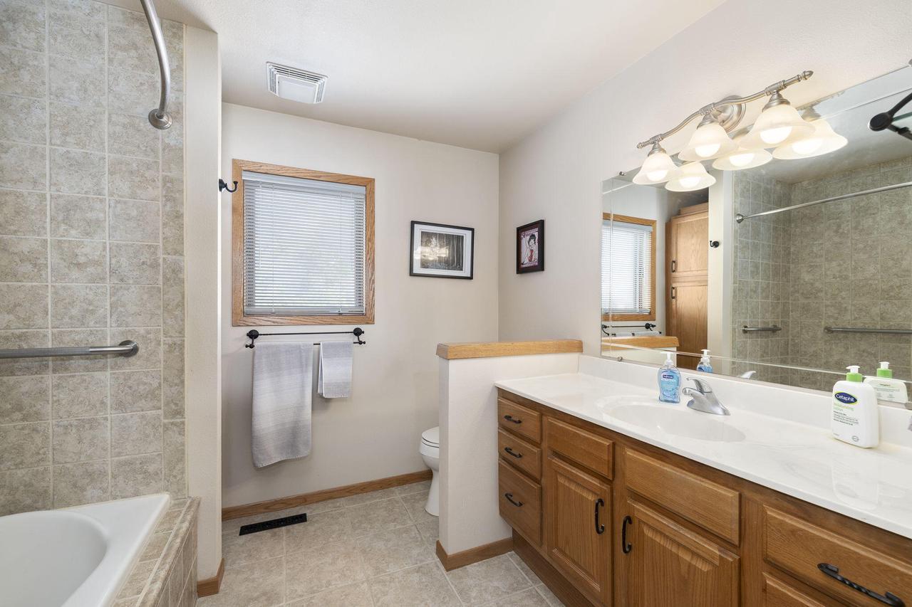 3328 Bayside COURT