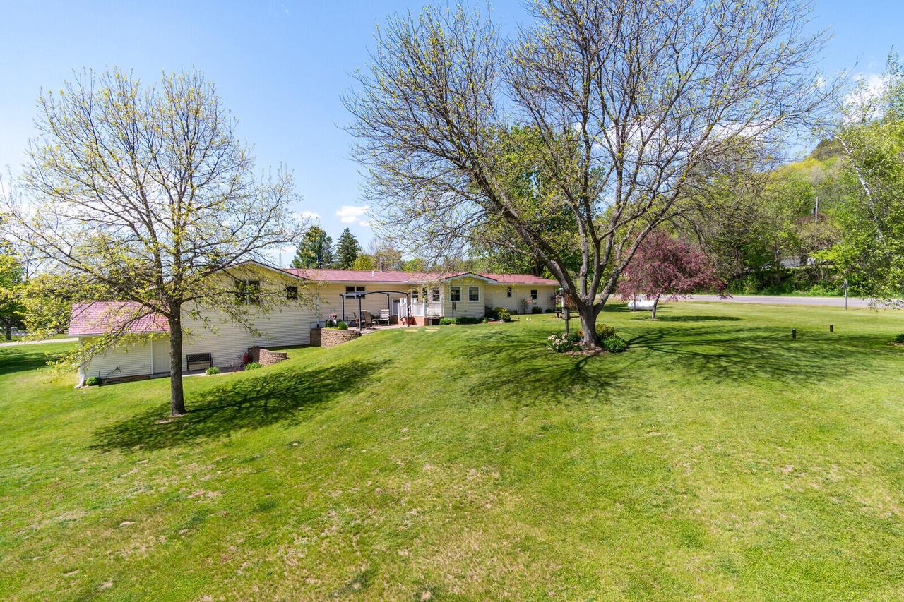 N3690 Lux LANE