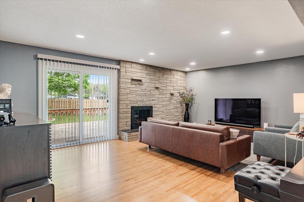 1102 Nancy COURT