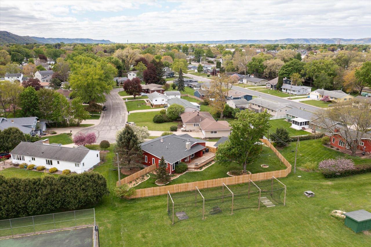 1102 Nancy COURT