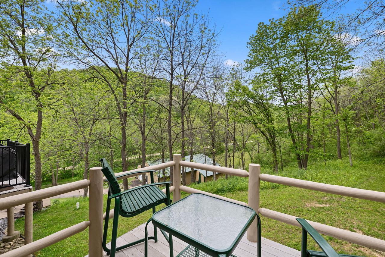 N124 Cedar Hills LANE