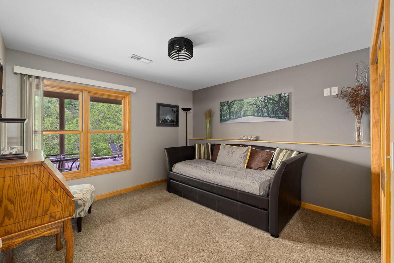 N124 Cedar Hills LANE