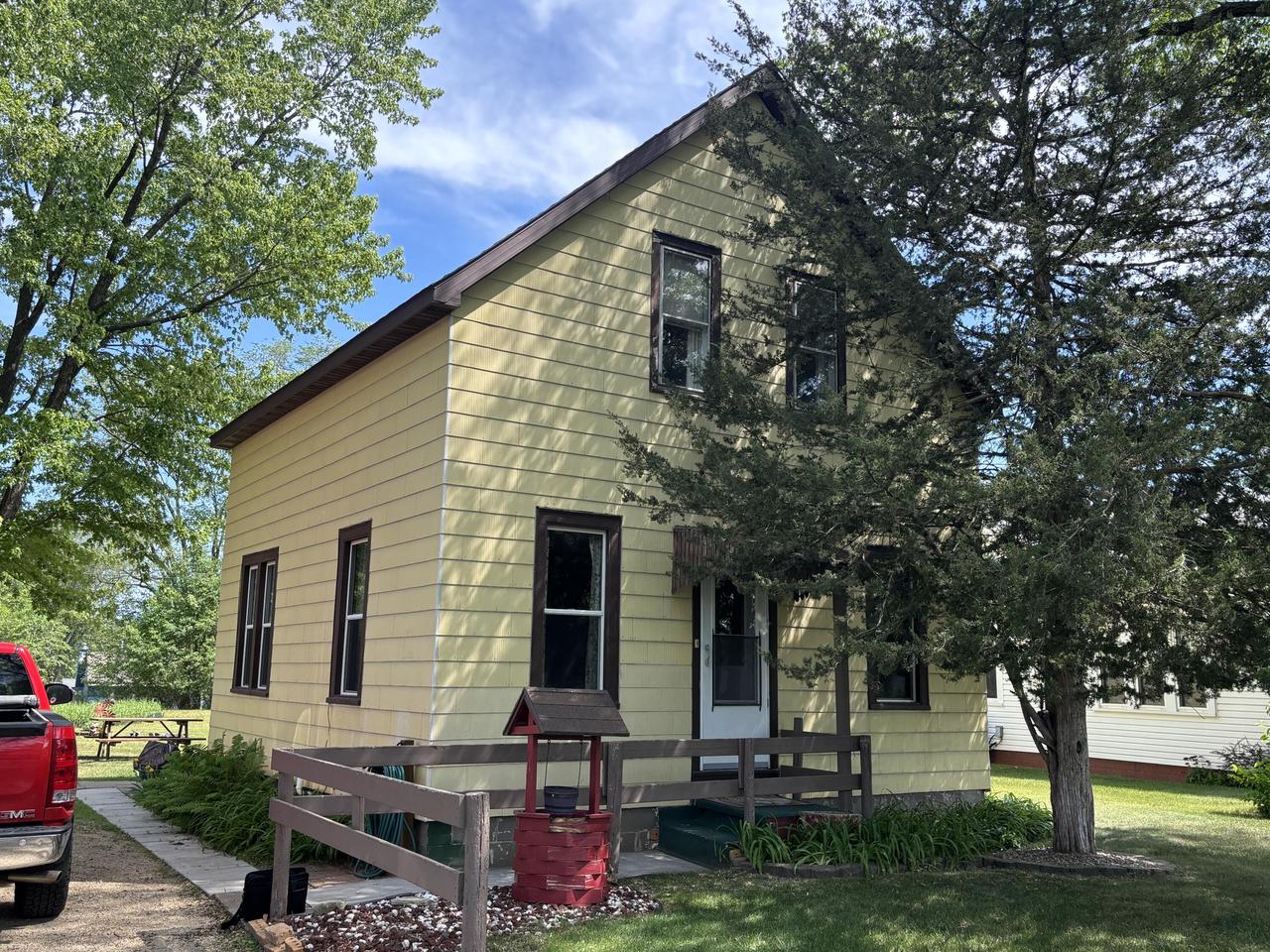 2707 Boschert STREET