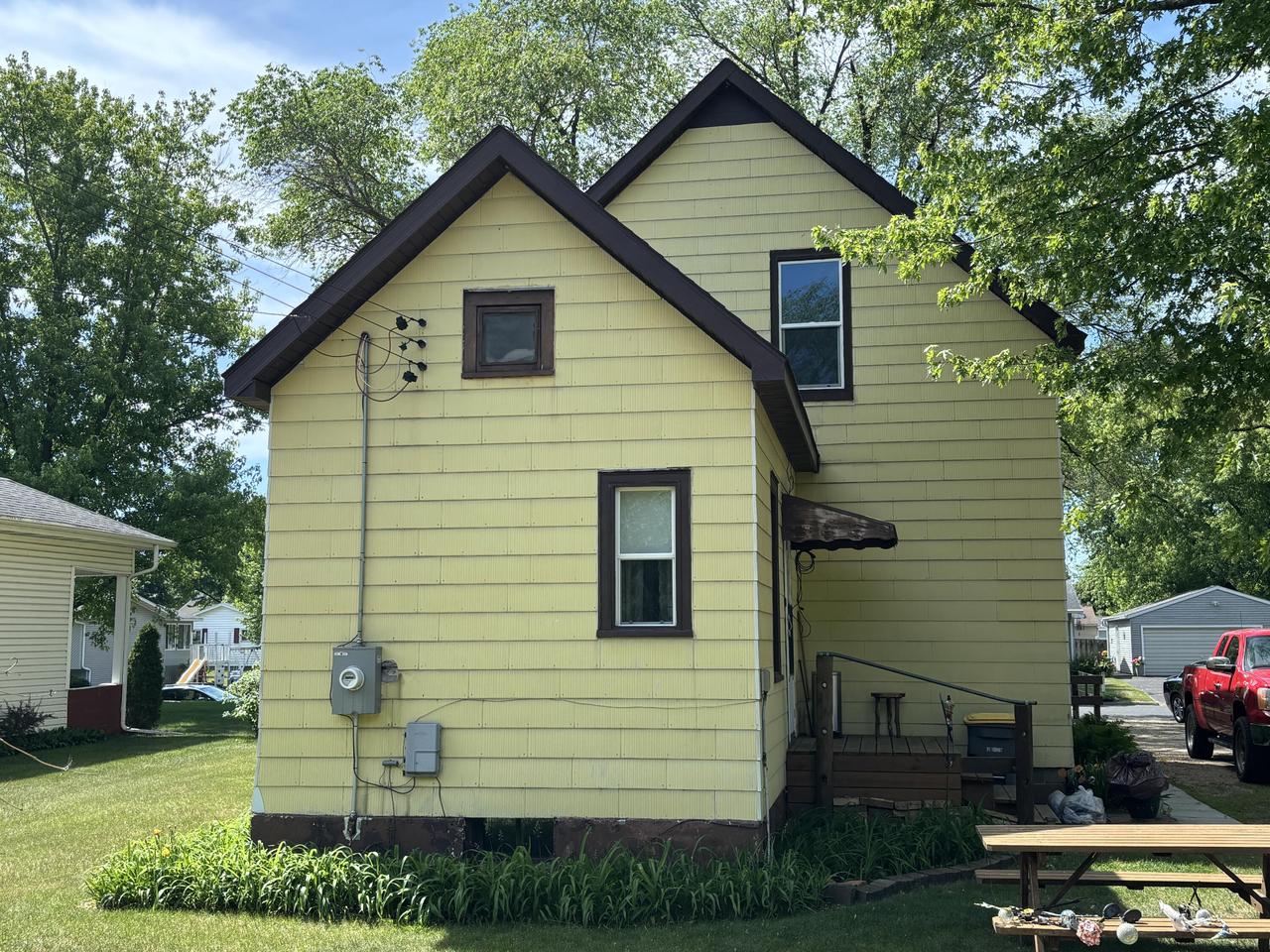 2707 Boschert STREET