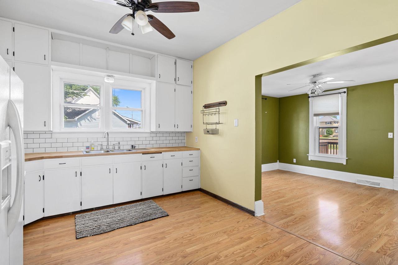 1215 Bangor STREET