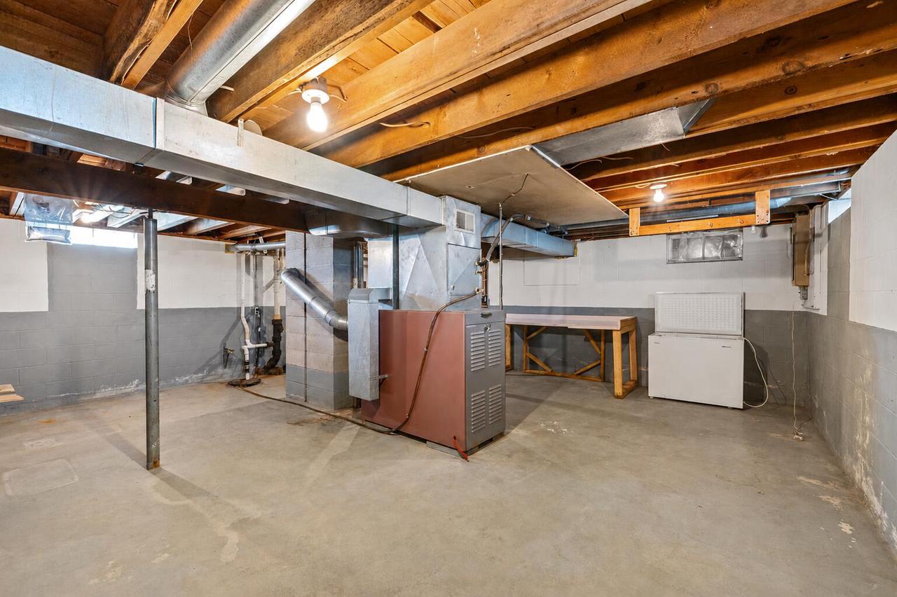 1215 Bangor STREET