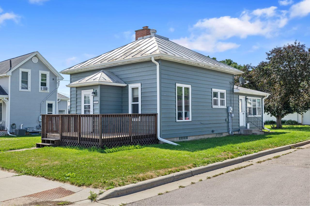 1215 Bangor STREET