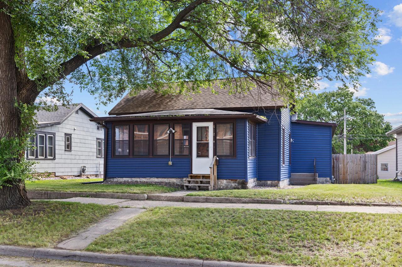 522 Caledonia STREET