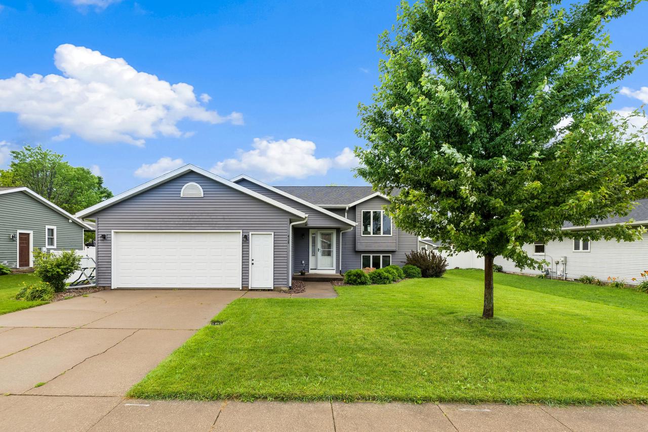 430 Lee DRIVE