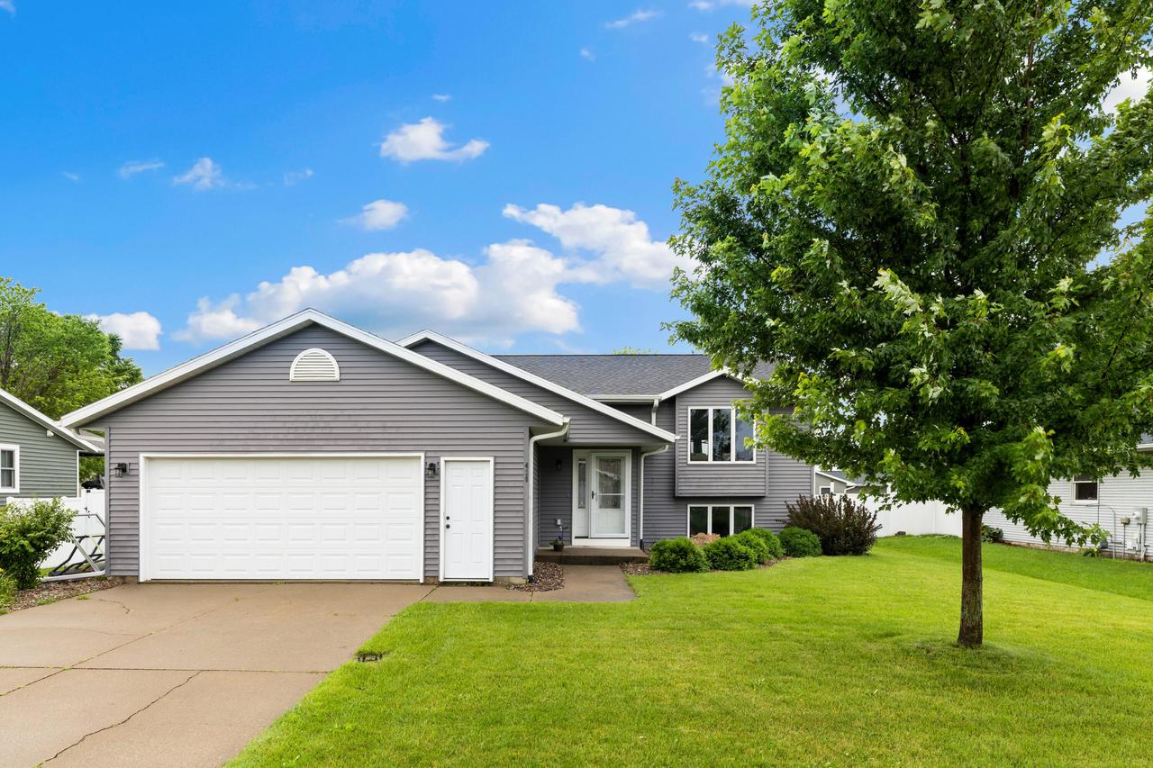 430 Lee DRIVE