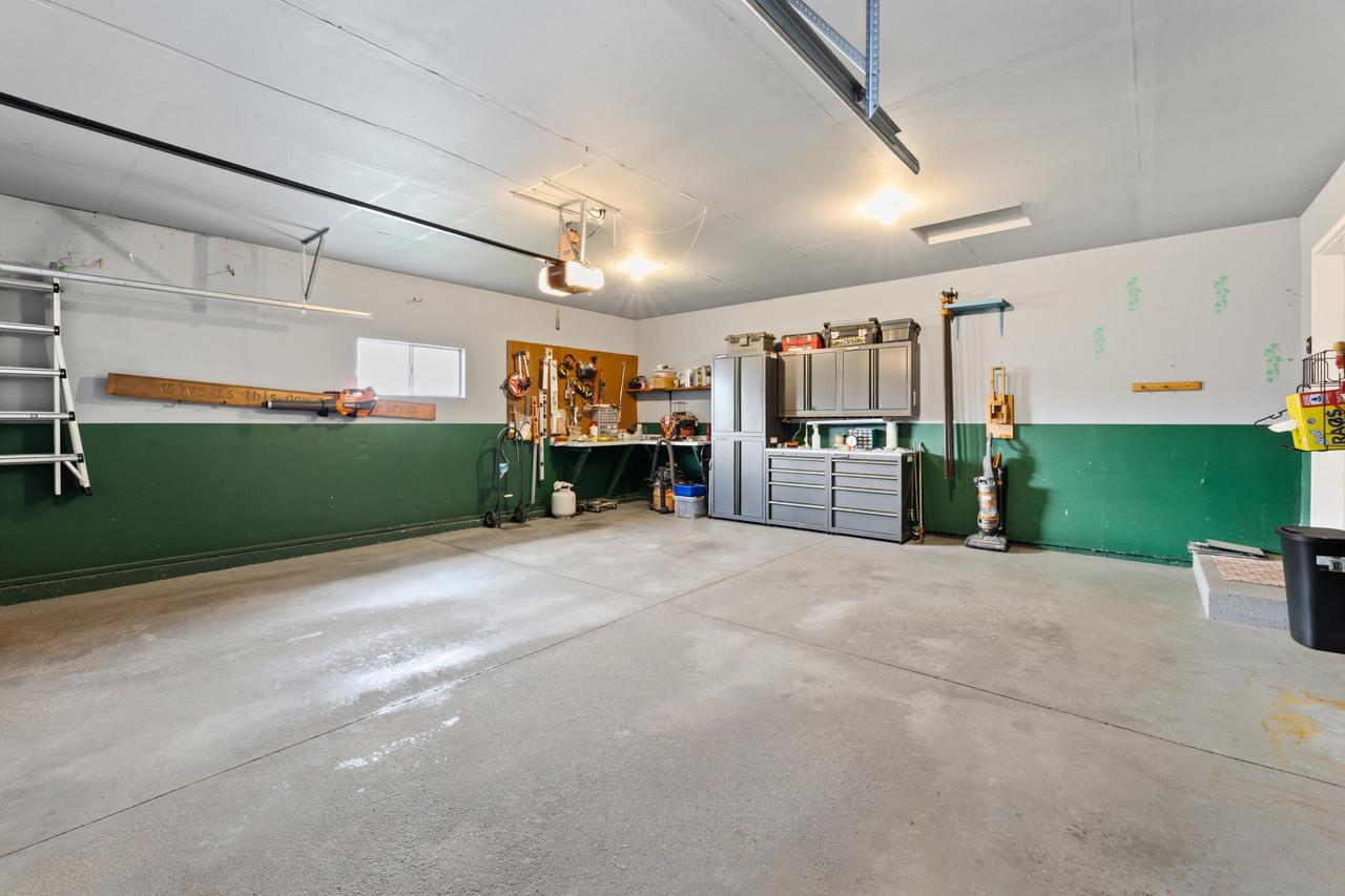430 Lee DRIVE