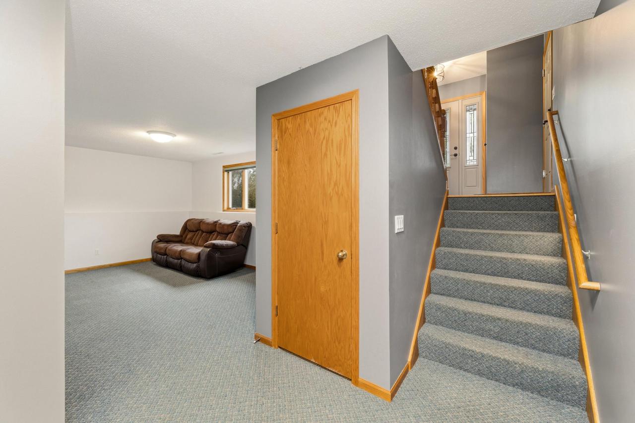 430 Lee DRIVE