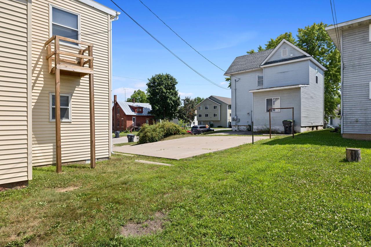 311 14th STREET N N 313