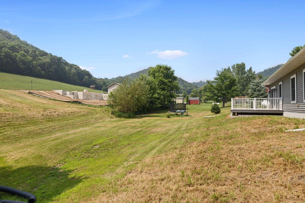 445 White Tail DRIVE