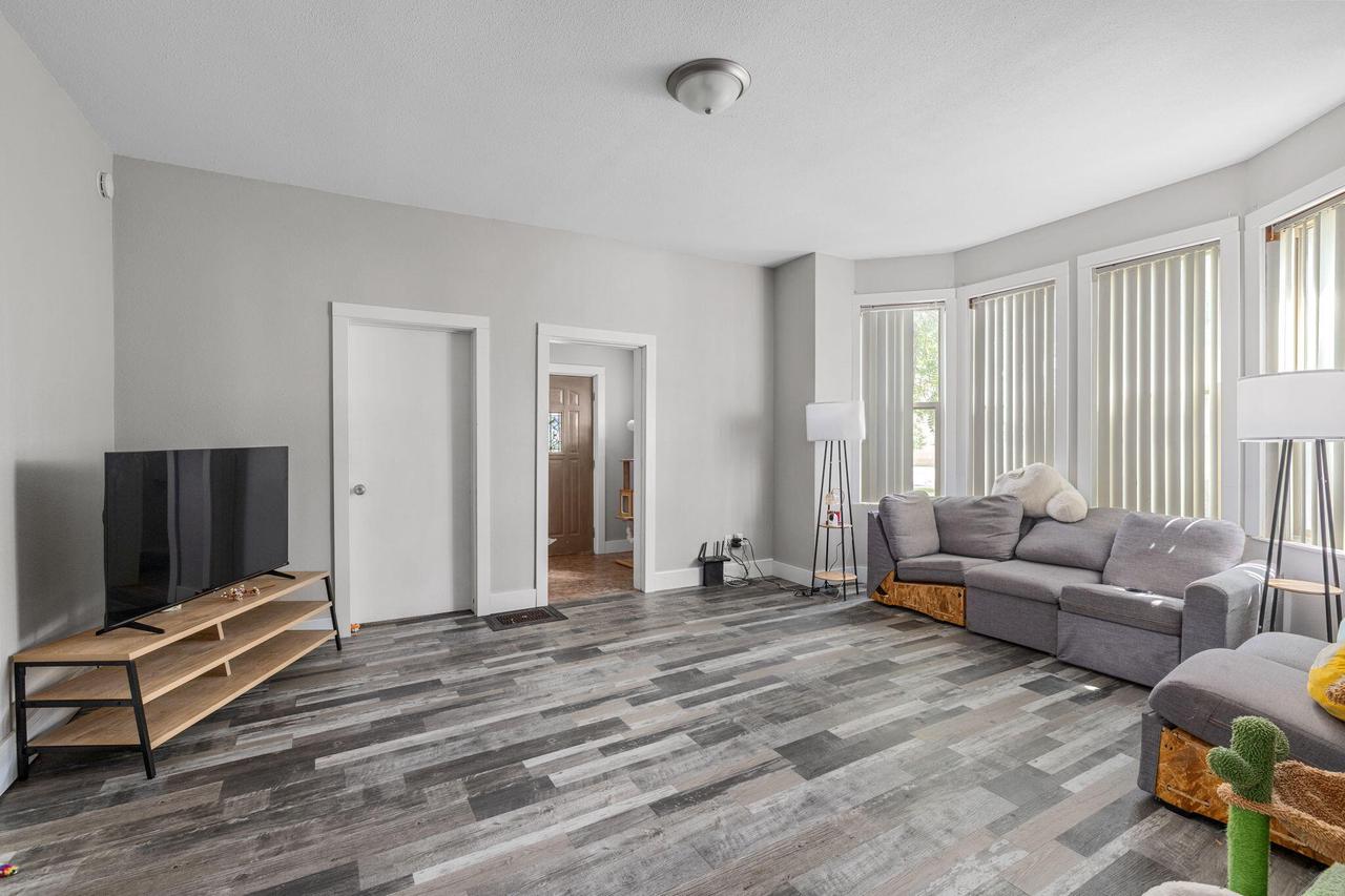 1016 8th STREET S S 1018
