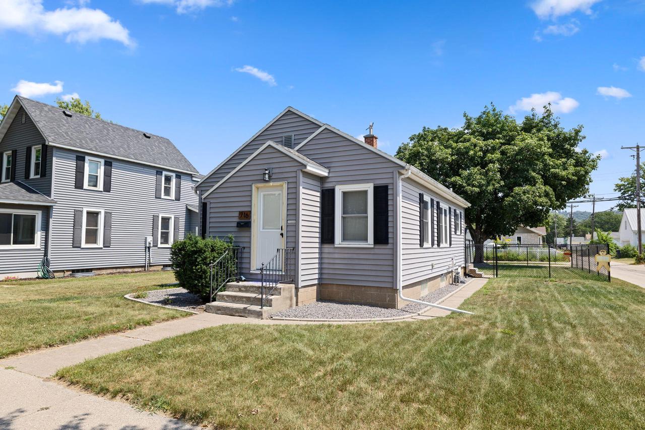 716 23rd STREET N N