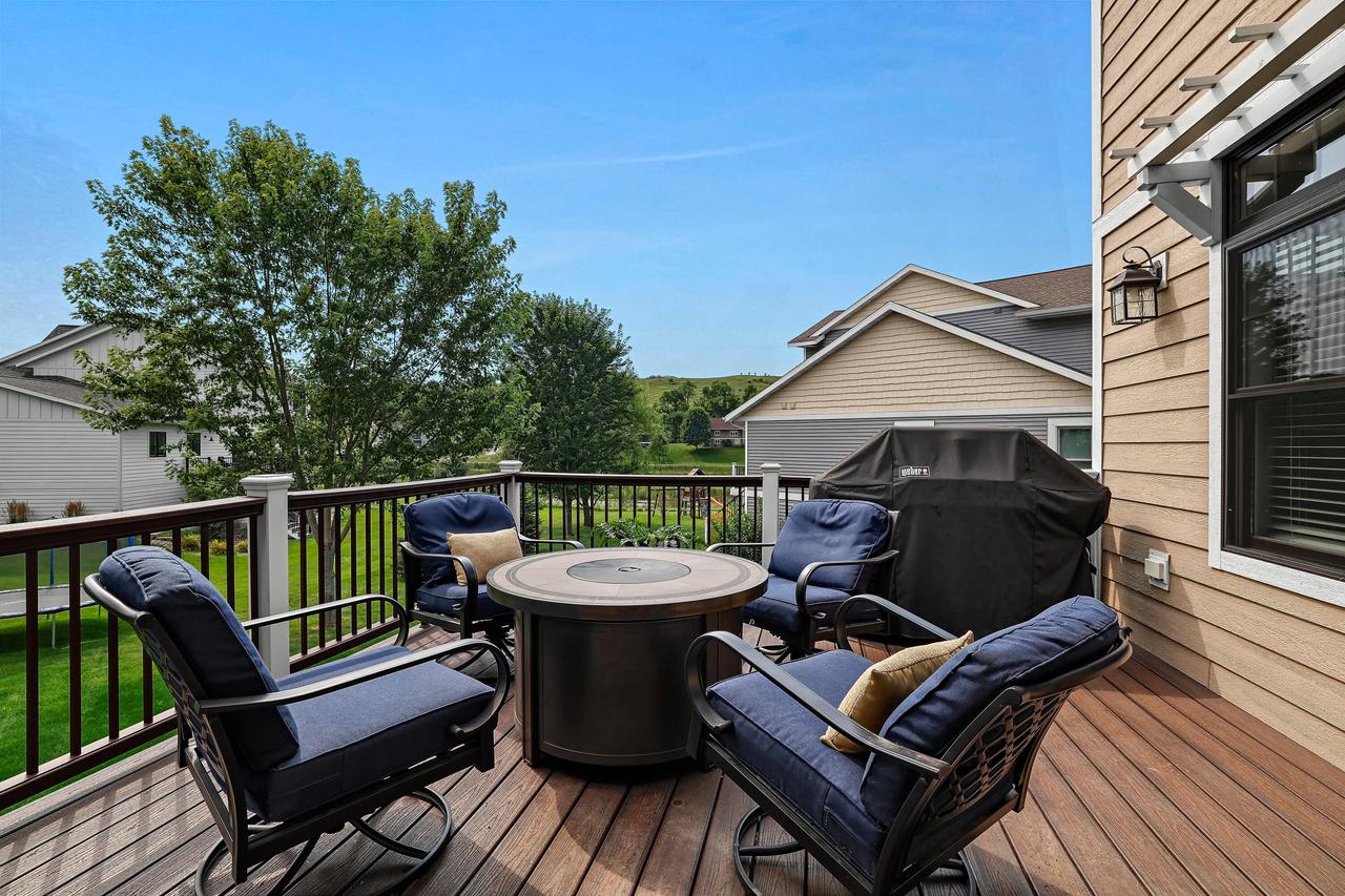 2380 Cobblestone COVE