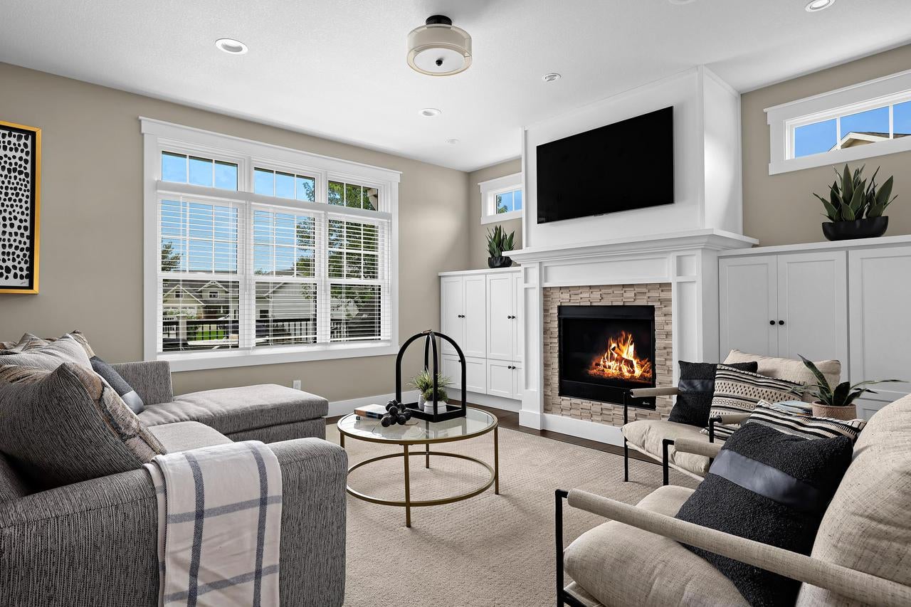 2380 Cobblestone COVE