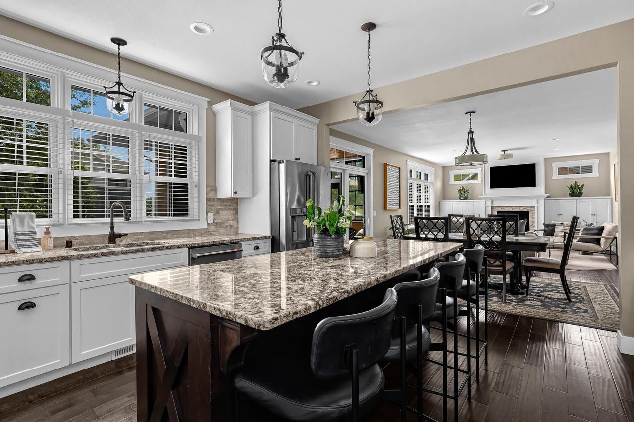 2380 Cobblestone COVE
