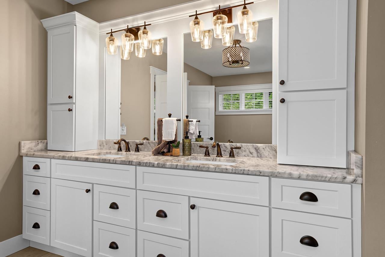 2380 Cobblestone COVE