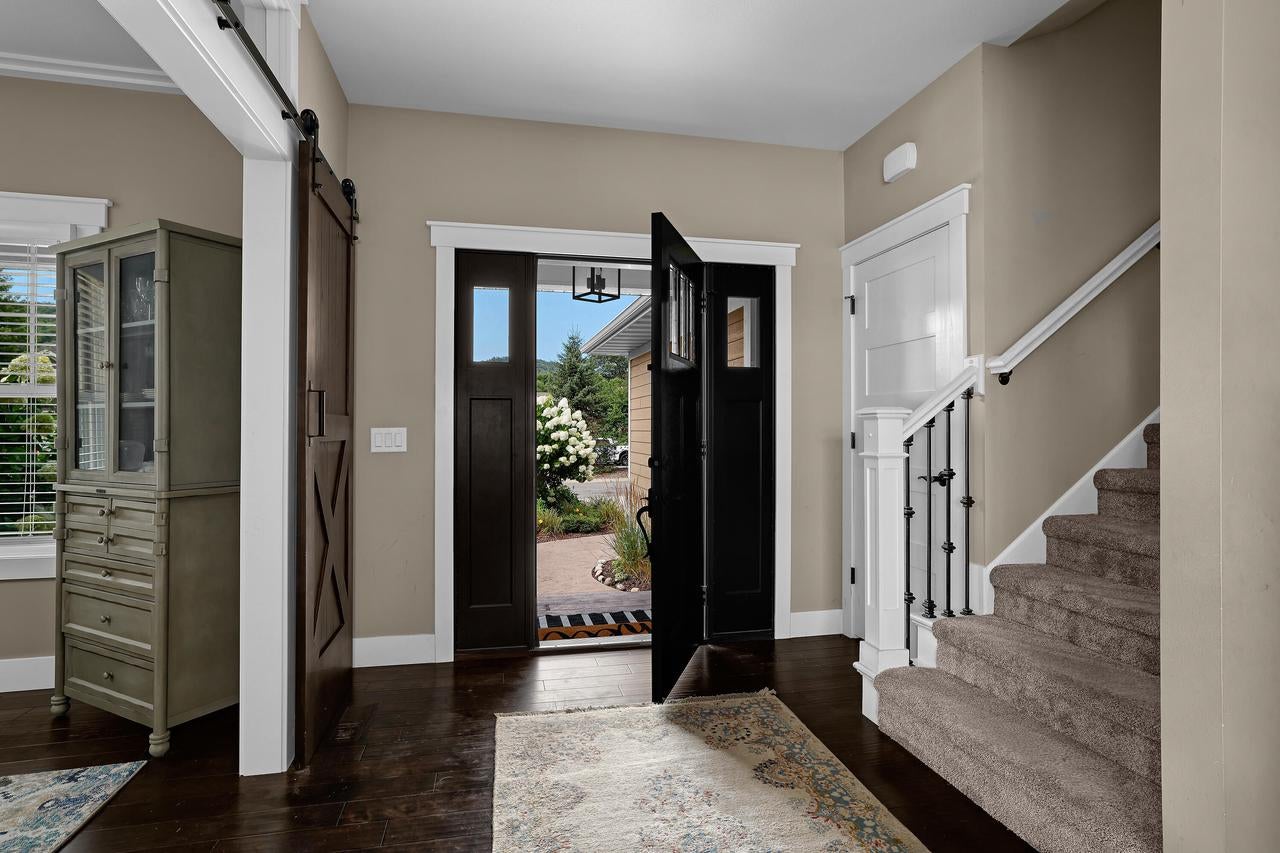 2380 Cobblestone COVE