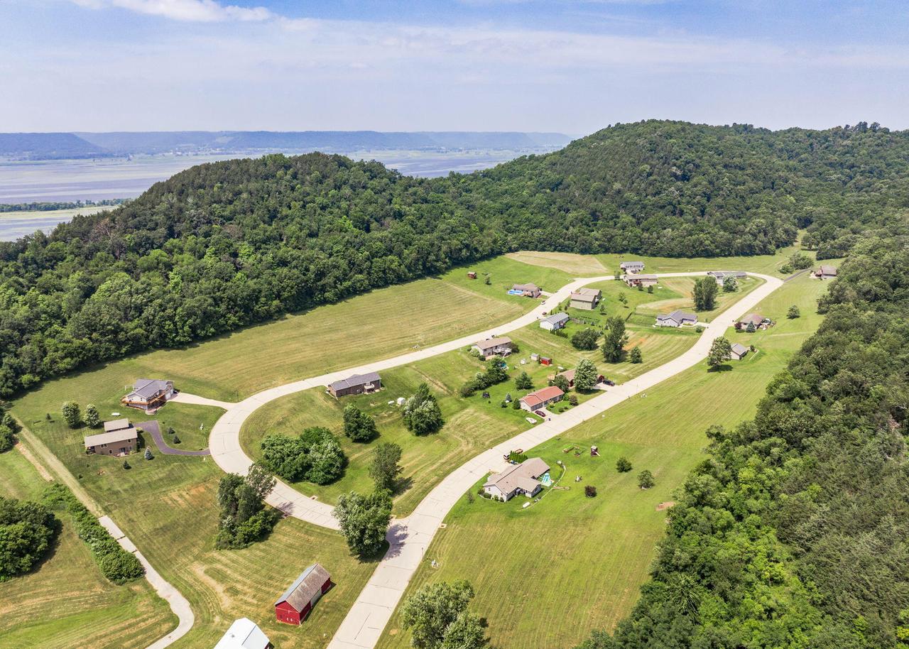 Lot 47 WHITE TAIL DRIVE