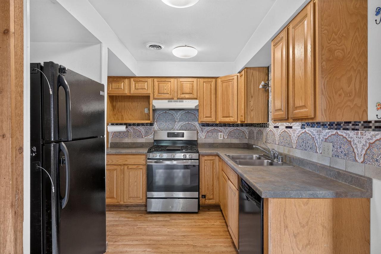 441 Overlook COURT