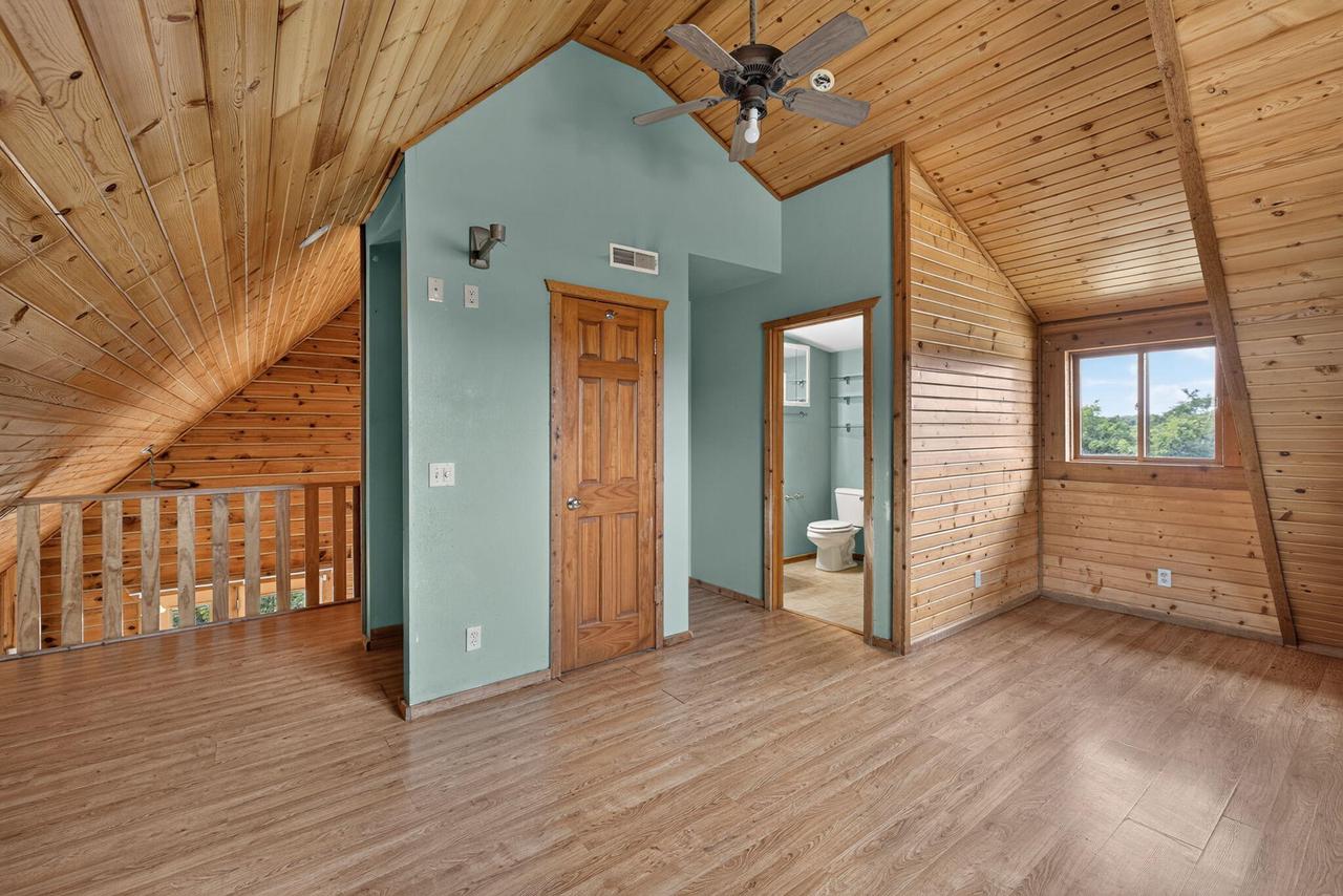 441 Overlook COURT