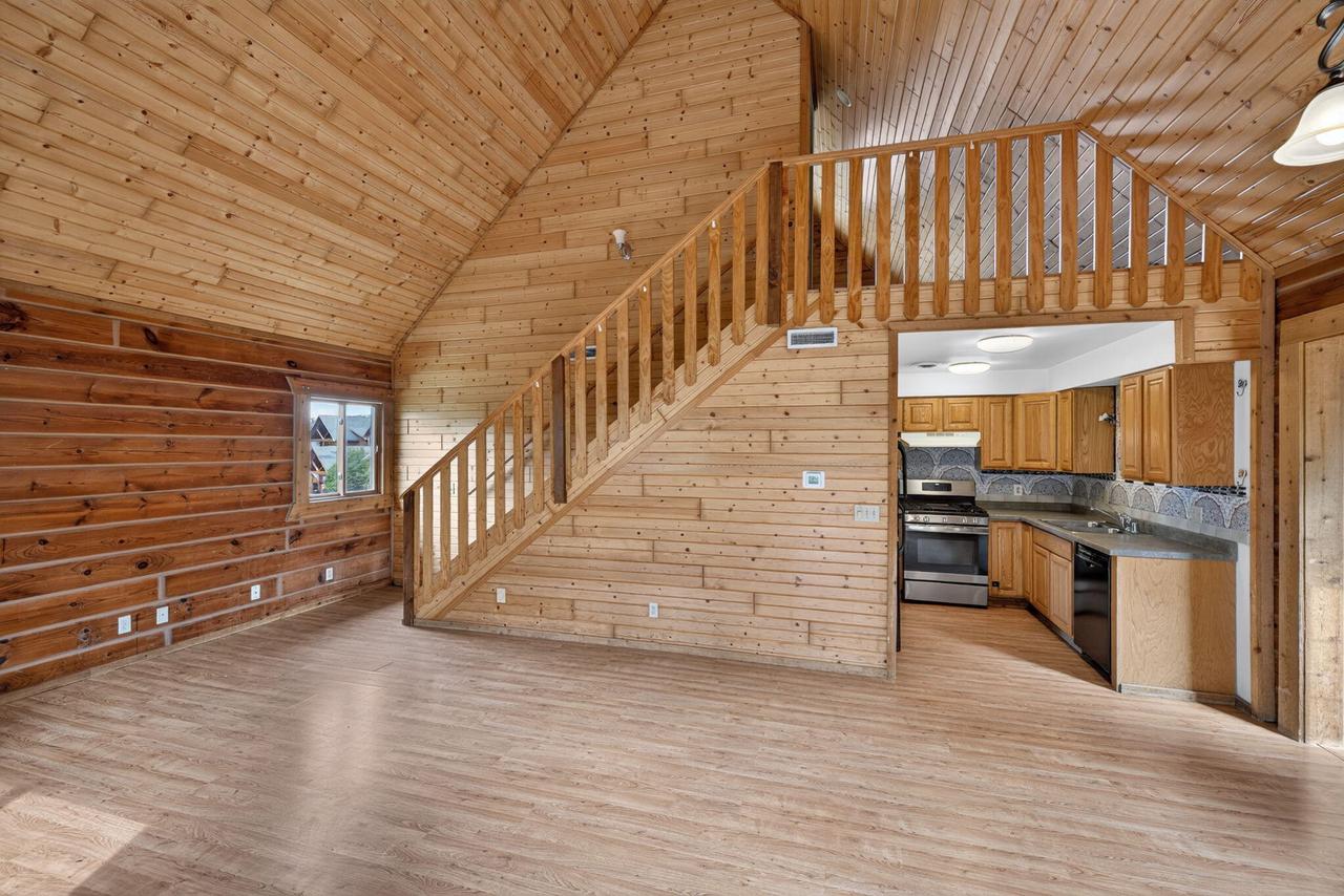 441 Overlook COURT