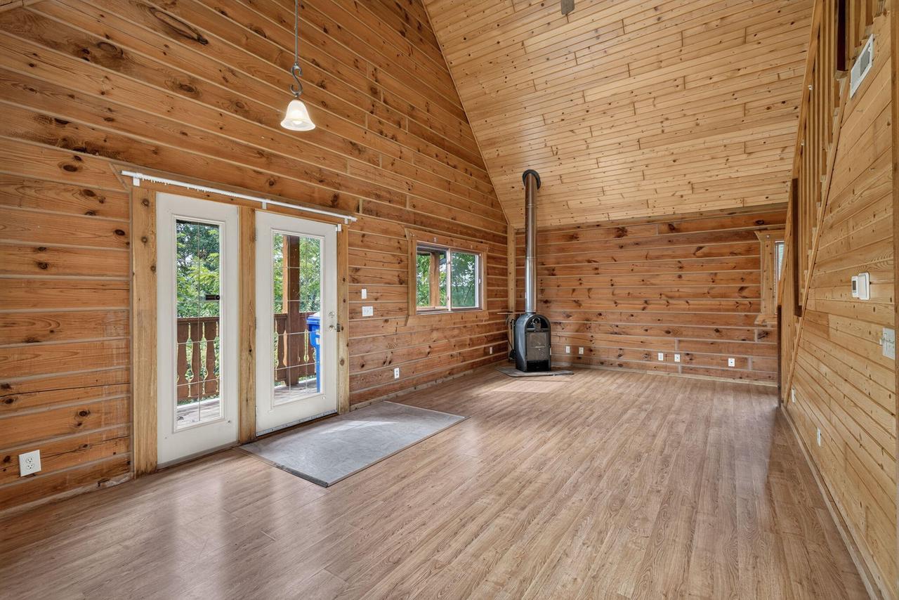 441 Overlook COURT