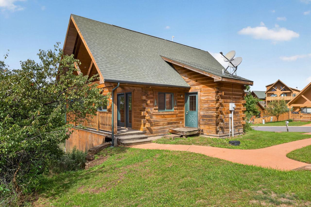 441 Overlook COURT