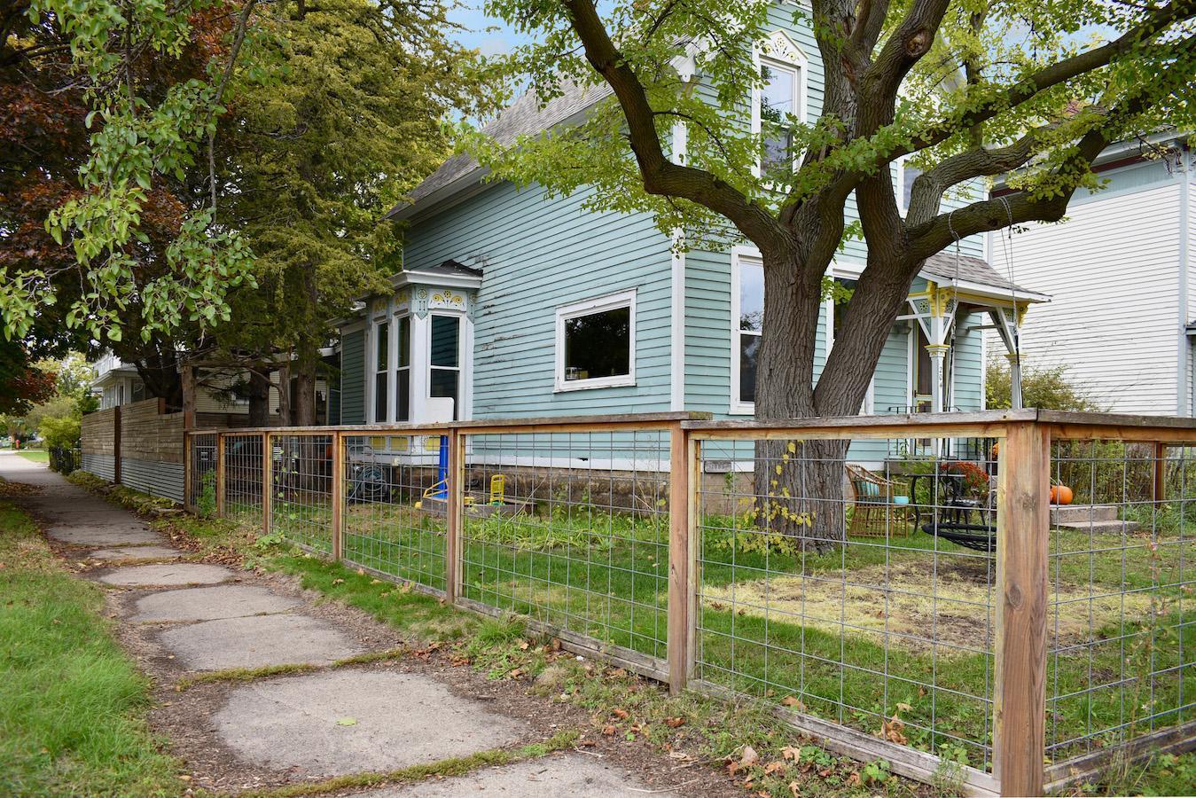 204 E Wabasha Street