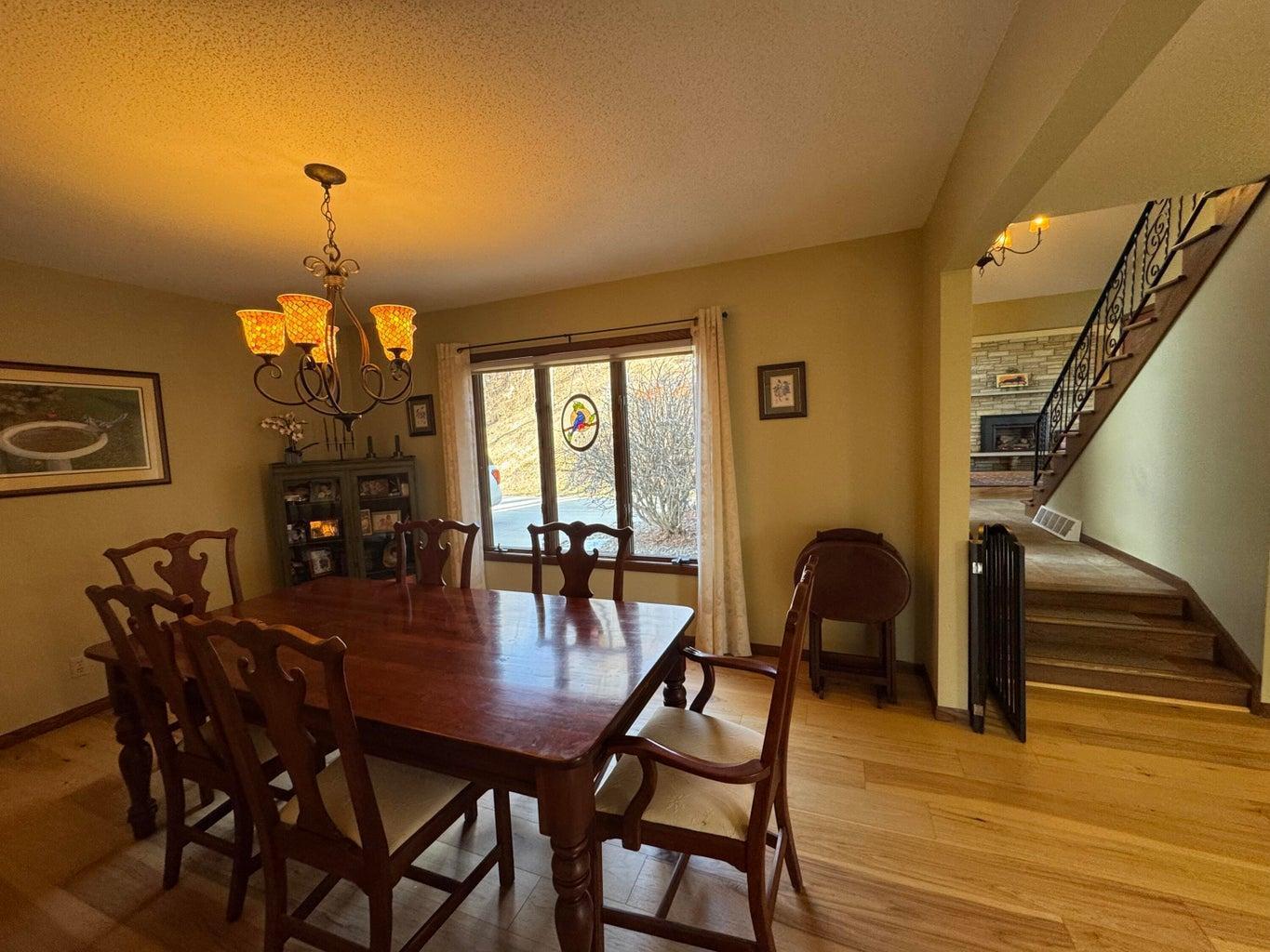 301 Hillview Boulevard