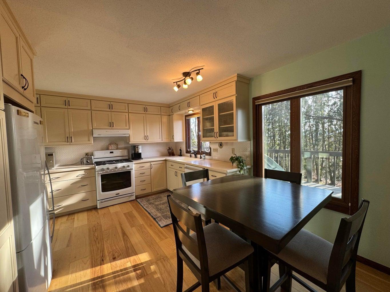 301 Hillview Boulevard