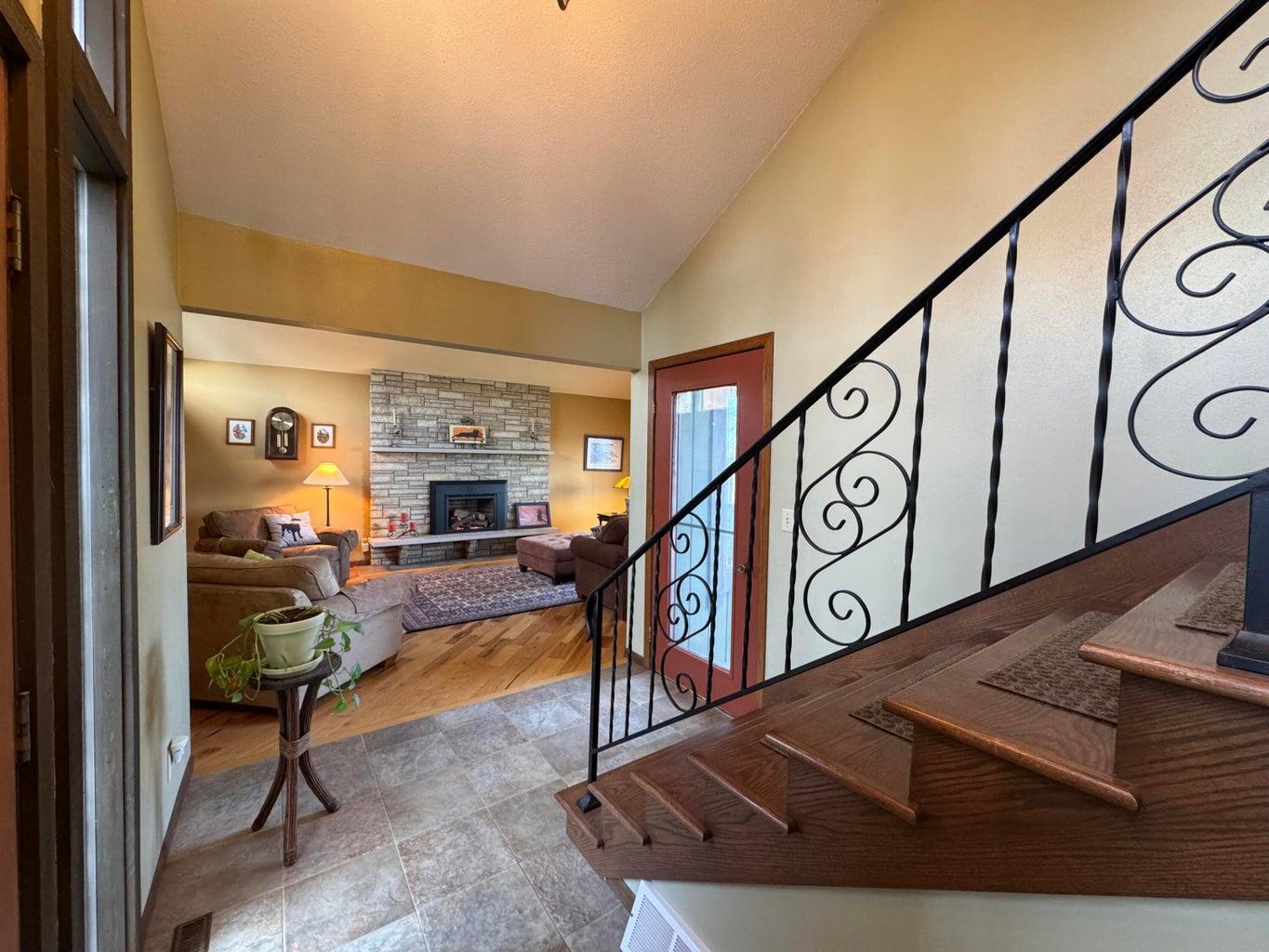 301 Hillview Boulevard