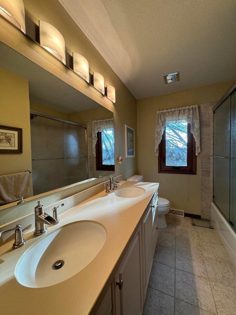 301 Hillview Boulevard