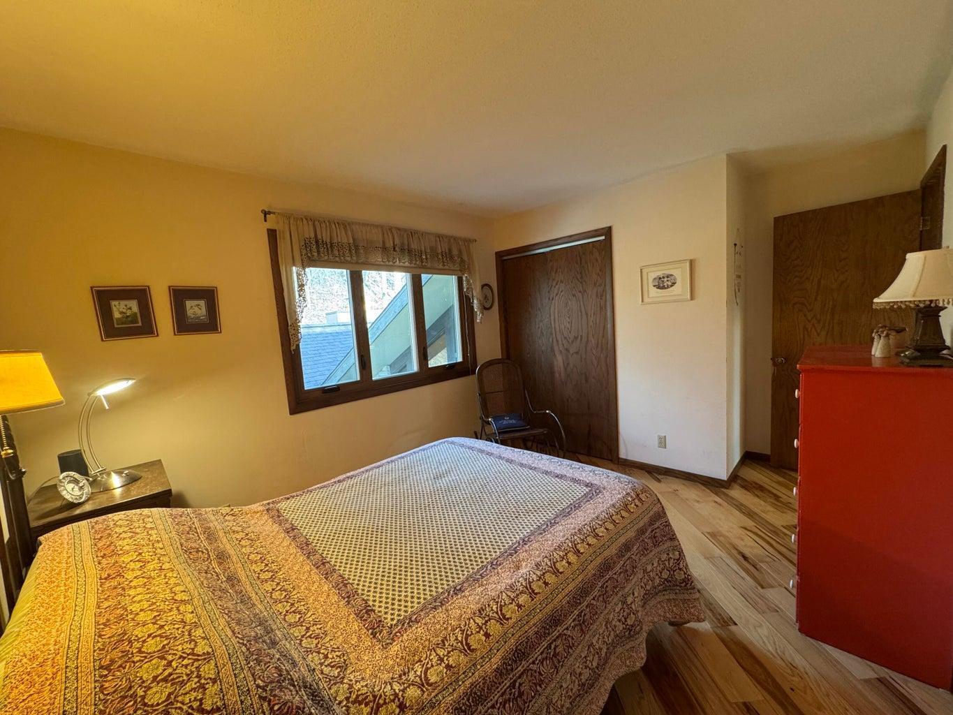 301 Hillview Boulevard