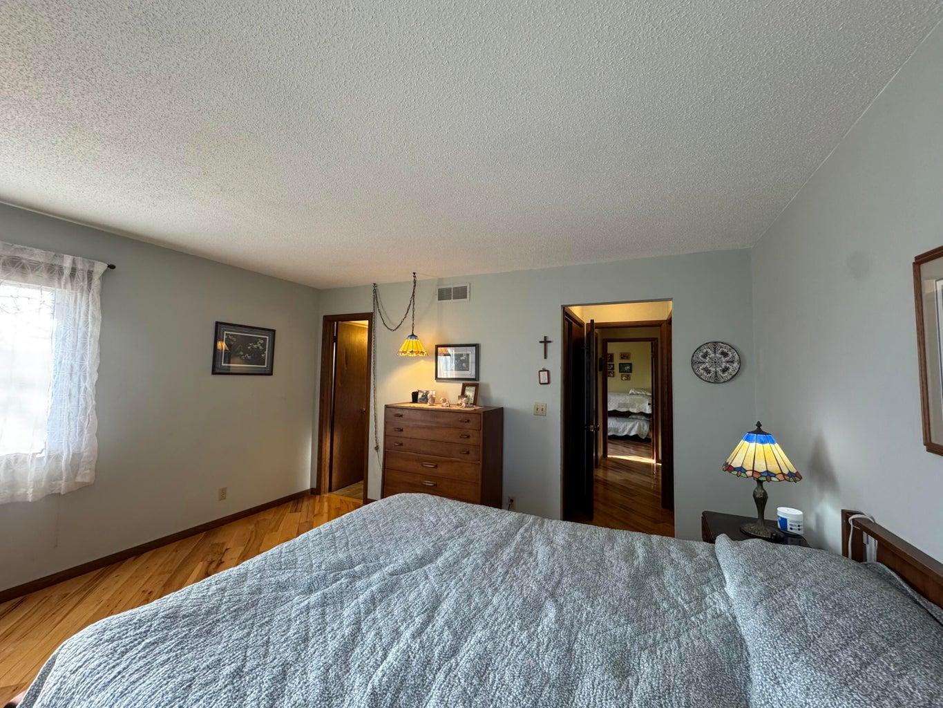 301 Hillview Boulevard