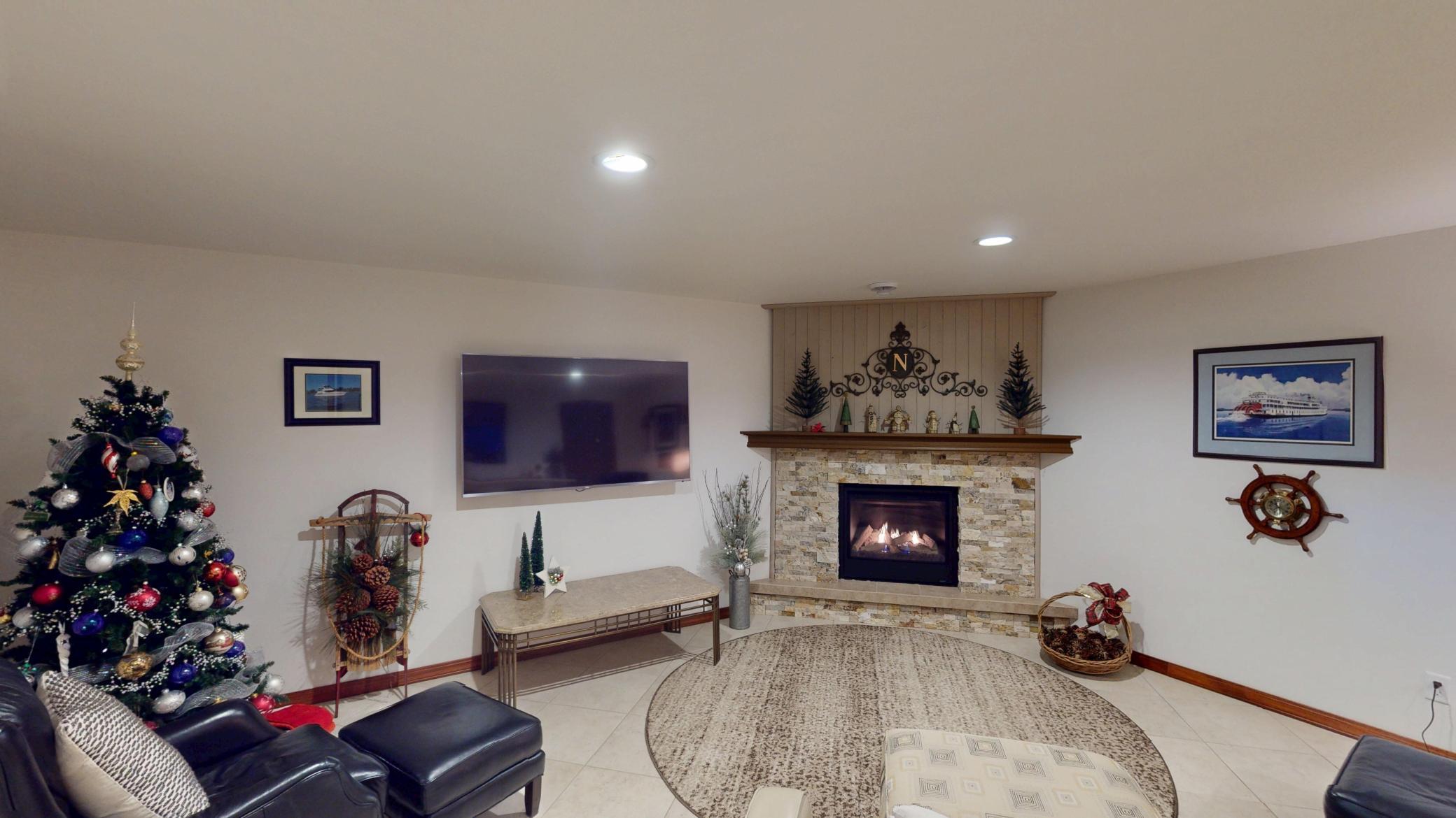 806 Maple Shade Drive