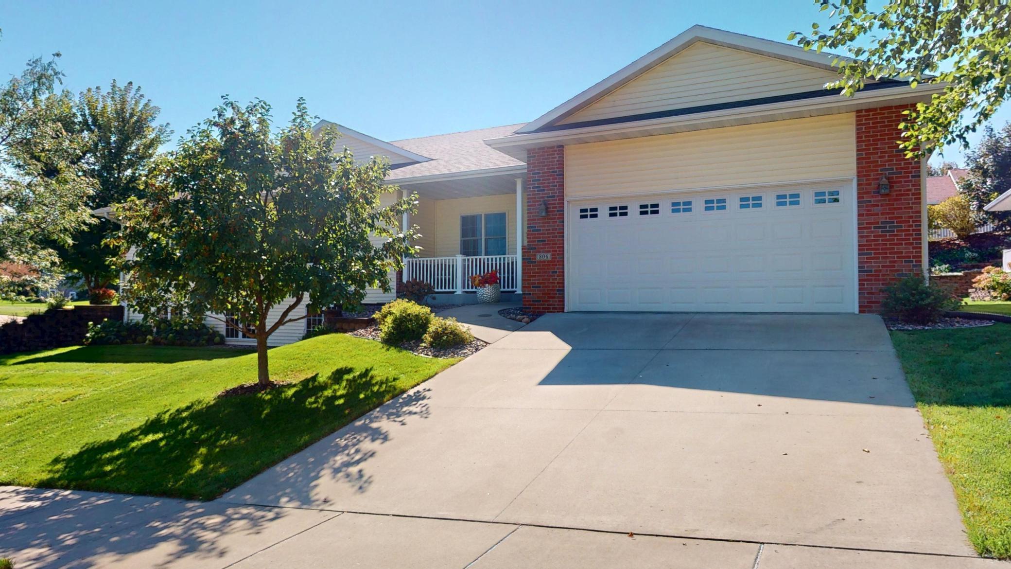 806 Maple Shade Drive