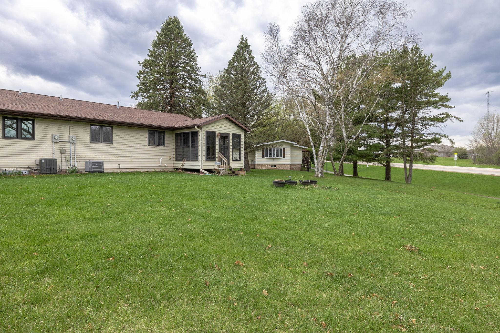 811 N Sprague Street Unit: 1