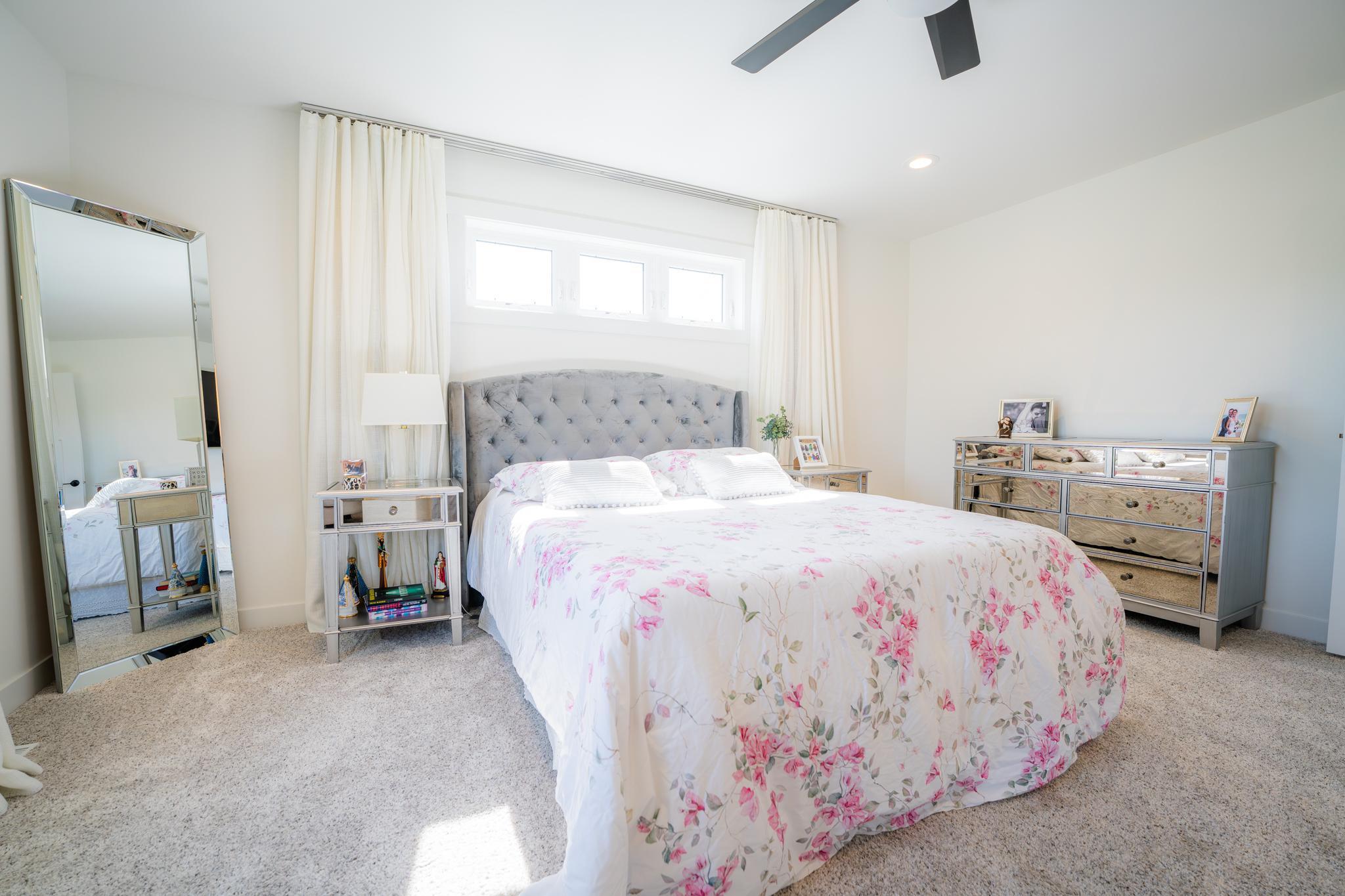 1713 Fox Glove Street