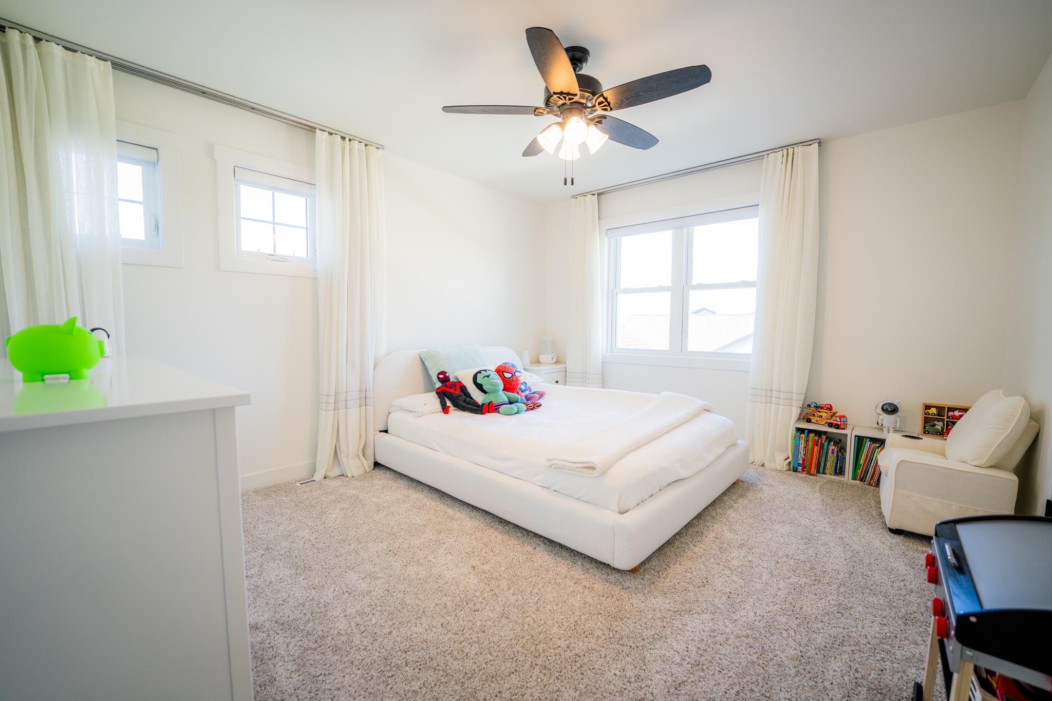 1713 Fox Glove Street