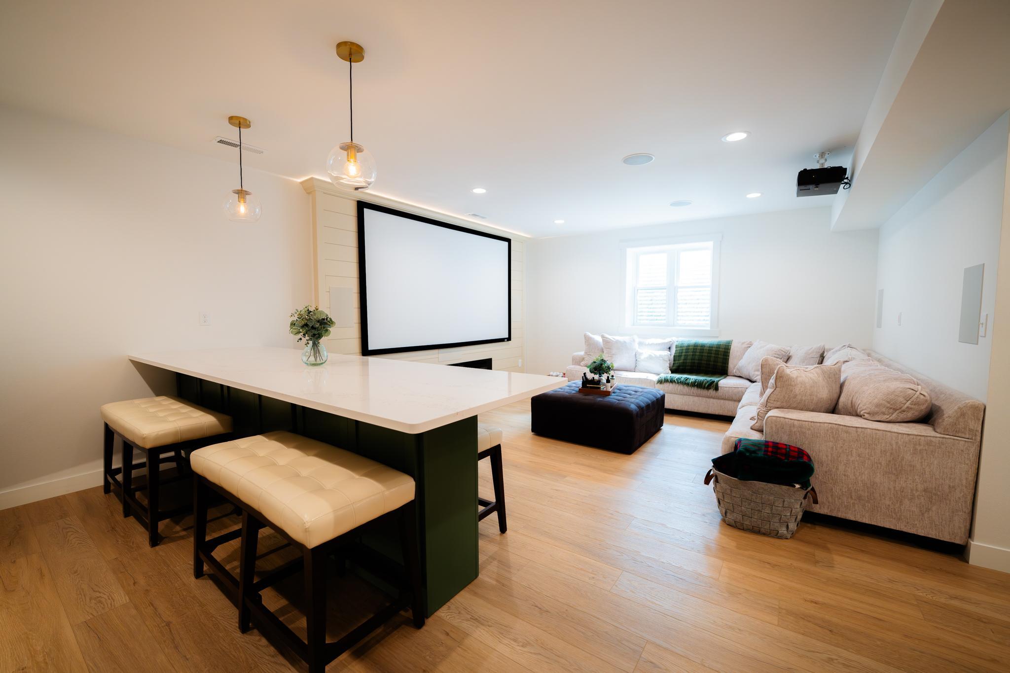 1713 Fox Glove Street