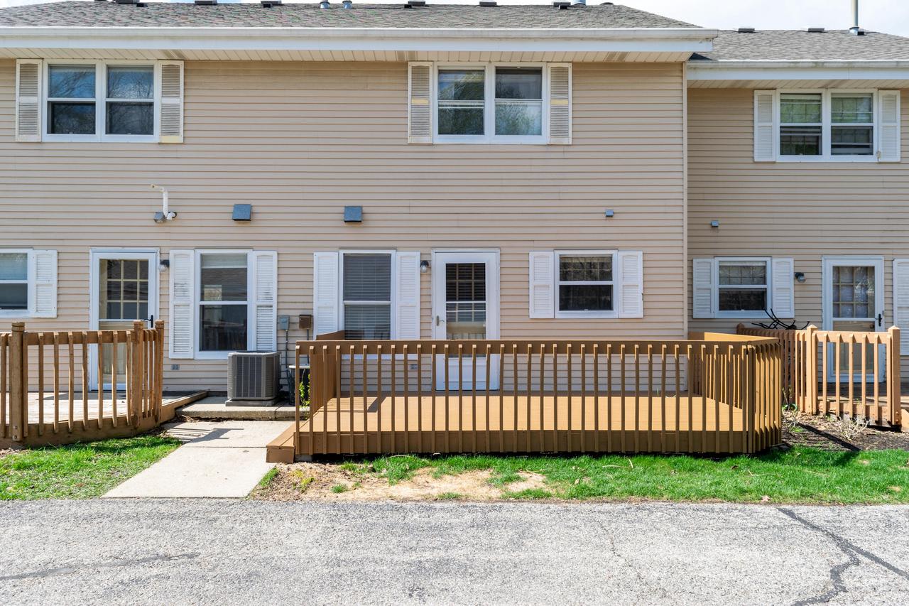 2020 Woodburn ROAD Unit: B