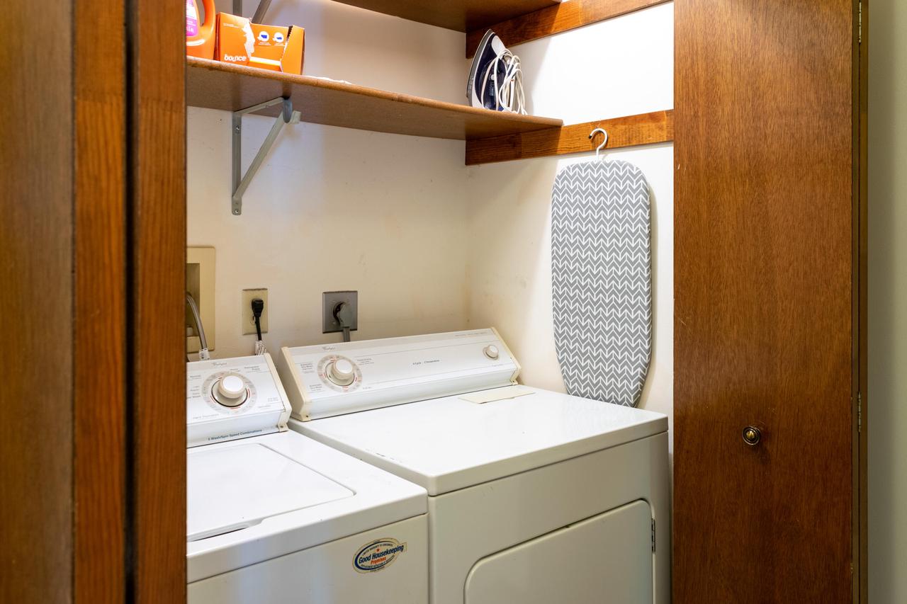 2020 Woodburn ROAD Unit: B