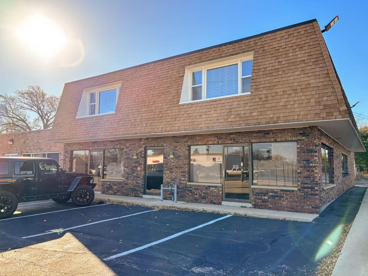 2200 Lathrop Ave AVENUE