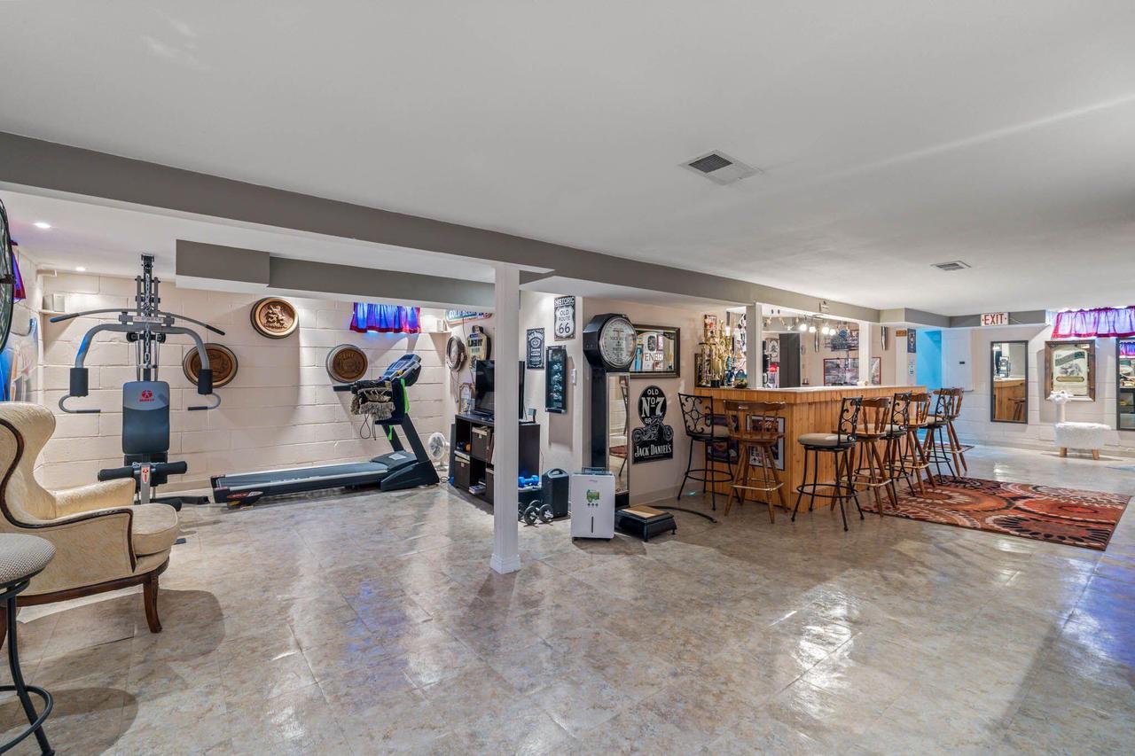 10120 South 8th AVENUE